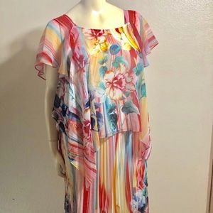 FLOWERED PLEATED SKIRT SUIT